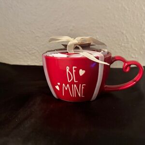Rae Dunn Be Mine Red Heart Handle 4 Piece Nesting Measuring Cup Set Gift